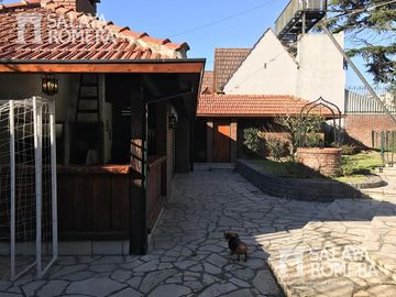 Venta - Casa - Olivos - 6 Dormitorios