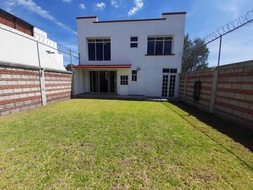 TEPOTZOTLAN  CASA TOTALMENTE NUEVA  EN EXCLUSIVO FRACCIONAMIENTO