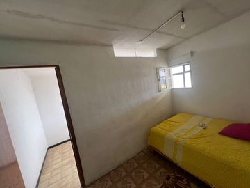 CASA EN VENTA ZONA BUGAMBILIAS, MUY CERCA DE LA BUAP, EXCELENTE UBICACION!