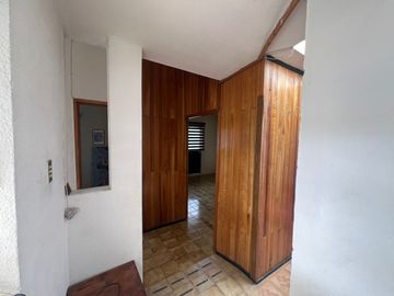 CASA EN VENTA ZONA BUGAMBILIAS, MUY CERCA DE LA BUAP, EXCELENTE UBICACION!