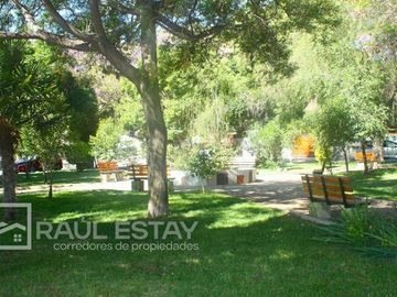 Casa en venta de 5 dorm. en Los Andes