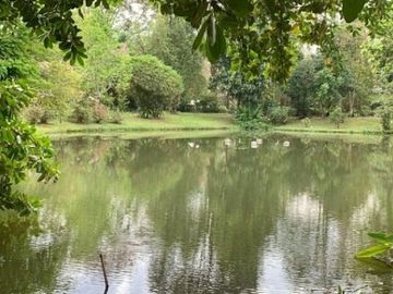 EXQUISITE LUXURY HOME/RESORT WITH FURTHER DEVELOPMENT OPPORTUNITY!!!
