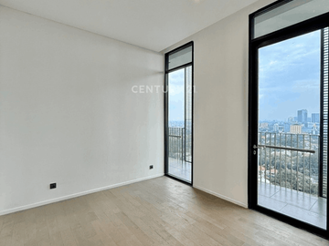 Luxury Apartment Senopati Suites 4BR 287m2 View Kota