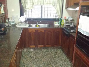 Excelente chalet sobre lote 12x37, 340m2 cubiertos