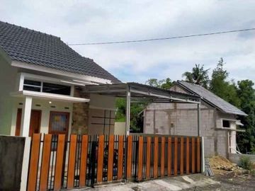 RUMAH MODERN EXCLUSIF SIAP BANGUN LOKASI STRATEGIS BARAT KAMPUS UMY