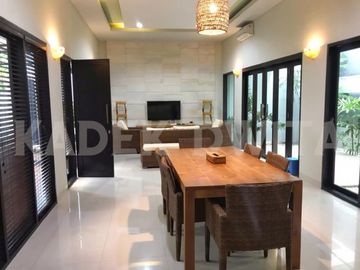 Rumah styel Villa bale Mansion Sunset road dekat Imam bonjol kuta
