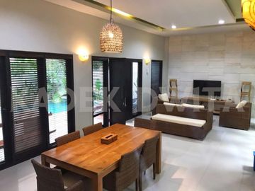 Rumah styel Villa bale Mansion Sunset road dekat Imam bonjol kuta