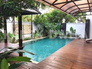 Rumah styel Villa bale Mansion Sunset road dekat Imam bonjol kuta