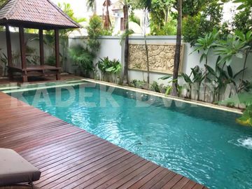 Rumah styel Villa bale Mansion Sunset road dekat Imam bonjol kuta