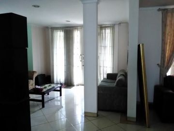 Dijual Rumah Bintaro Sektor 1 Siap Huni