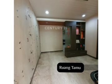 Rumah 2 Lantai Semi Furnished Lokasi Perumahan Ancol Timur