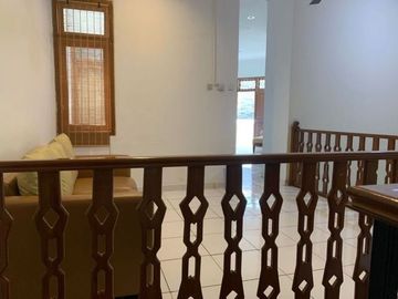 Rumah Bintaro Sektor 7 Besar Strategis Depån RS Premier