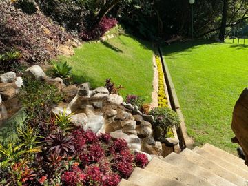 Casa en Fraccionamiento en Rancho Cortes Cuernavaca - ARI-785-Fr*