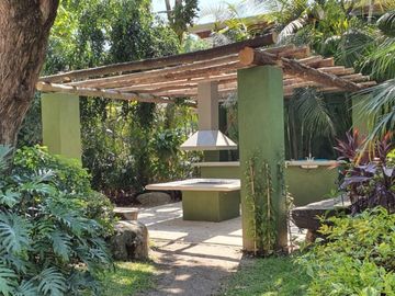 Casa en Fraccionamiento en Rancho Cortes Cuernavaca - ARI-785-Fr*