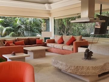 Casa en Fraccionamiento en Rancho Cortes Cuernavaca - ARI-785-Fr*