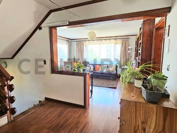 En venta Amplia Casa uso Mixto, 4 niveles, Andalué