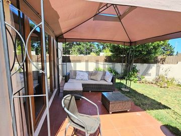 En venta Amplia Casa uso Mixto, 4 niveles, Andalué