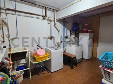 En venta Amplia Casa uso Mixto, 4 niveles, Andalué