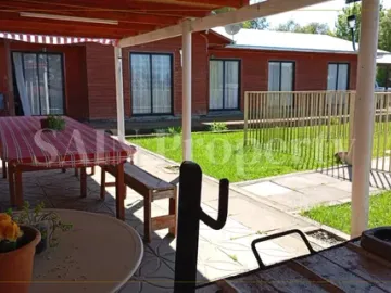 Parcela De 7.043 M2 Con Casa, Piscina Y Viña Camino A Pinto