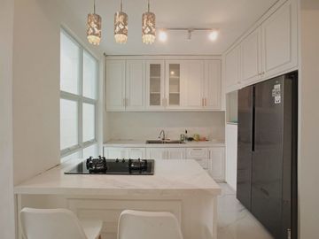 DIJUAL VILLA MINIMALIS DI BELAKANG GWK DI UNGASAN, BALI