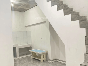 Rumah Luas 2 Lantai Siap Huni Area Grogol Jakarta Barat Bisa Nego