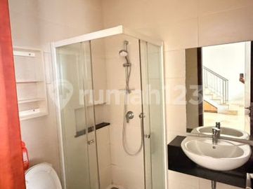 Disewa Rumah Golf Island Pik Uk 8X20 Furnish Siap Huni