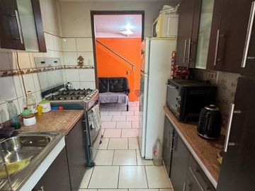 HERMOSA, LUMINOSA Y AMPLIA PROPIEDAD EN VILLA LOS AROMOS