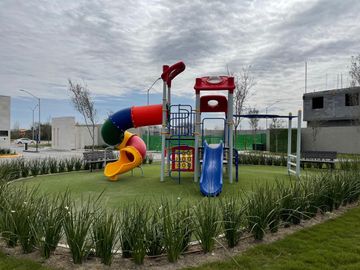 CASA EN VENTA por avenida concordia y santo domingo APODACA