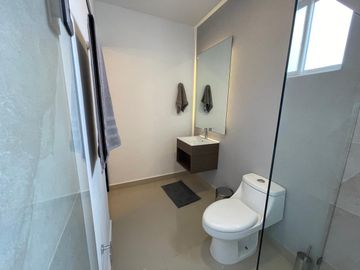 CASA EN VENTA por avenida concordia y santo domingo APODACA