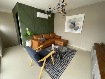 CASA EN VENTA por avenida concordia y santo domingo APODACA