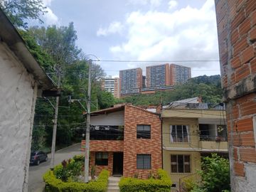 casa en arriendo en el trianón. Cod A9433920