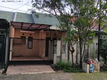 Rumah Dian Regency STRATEGIS BOULEVARD carport