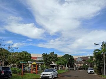 Rumah Nyaman di Cluster Aralia Harapan Indah Bekasi