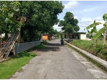 Sisa Lahan Luas, Hunian Cantik Bisa Desain Sendiri Harga Terjangkau