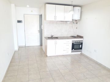 Monoambiente Corrientes al 6400 con cochera piso 9 vista a parque Pileta SUMA Laundry