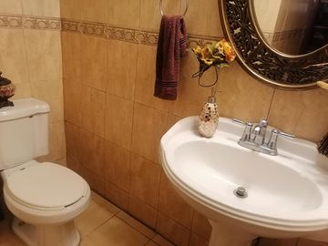 CASA EN VENTA EN COL.CUMBRES 6 SECTOR