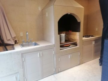 CASA EN VENTA EN COL.CUMBRES 6 SECTOR