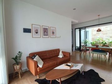 Rumah Cantik Fully Furnished Di Sektor 9 Discovery Bintaro 6811