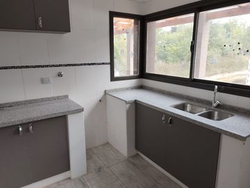 CASA A ESTRENAR