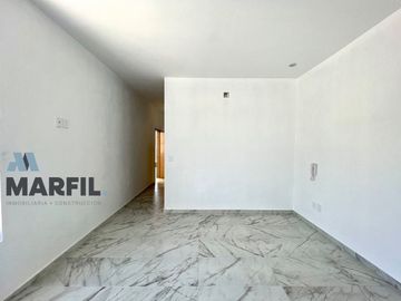 Venta de Casa en Coto Privado 3 Real Hacienda en Colima con Terraza y Alberca