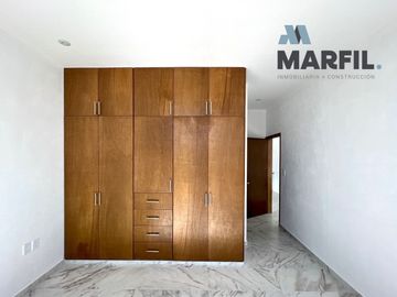 Venta de Casa en Coto Privado 3 Real Hacienda en Colima con Terraza y Alberca