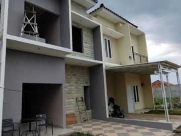Rumah 2 lantai strategis dekat kampus UI Depok