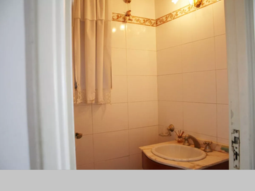 Departamento en Venta en Floresta amplios 4 ambientes 3 baños 143 m2 c dependencia + balcón – Rivadavia 8400