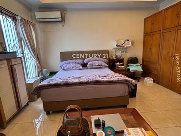 Dijual Rumah Nuansa Batavia Townhouse Cinere