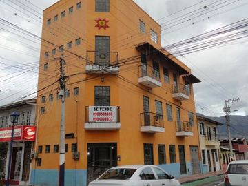 Venta de casa en Cotacachi, centro