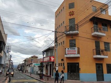 Venta de casa en Cotacachi, centro