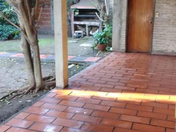 Propiedad con Local + depto