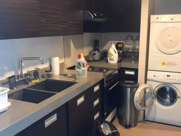 Condominium 2BR/2 Bedrooms Condo for Sale in Edades Tower and Garden Villas Rockwell Center Makati
