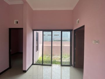 1 Unit Terakhir. Rumah Cantik Siap Huni Dekat PEMDA Klaten.