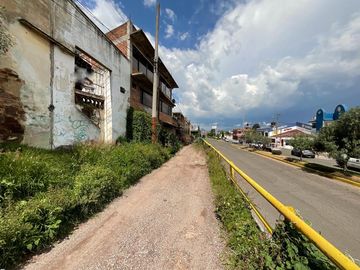 Venta de terreno sobre Av. Morelos, a un costado de plaza bicentenario
